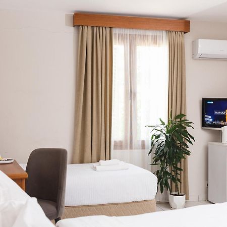 Homelike Guest House Kyrenia  Exterior foto