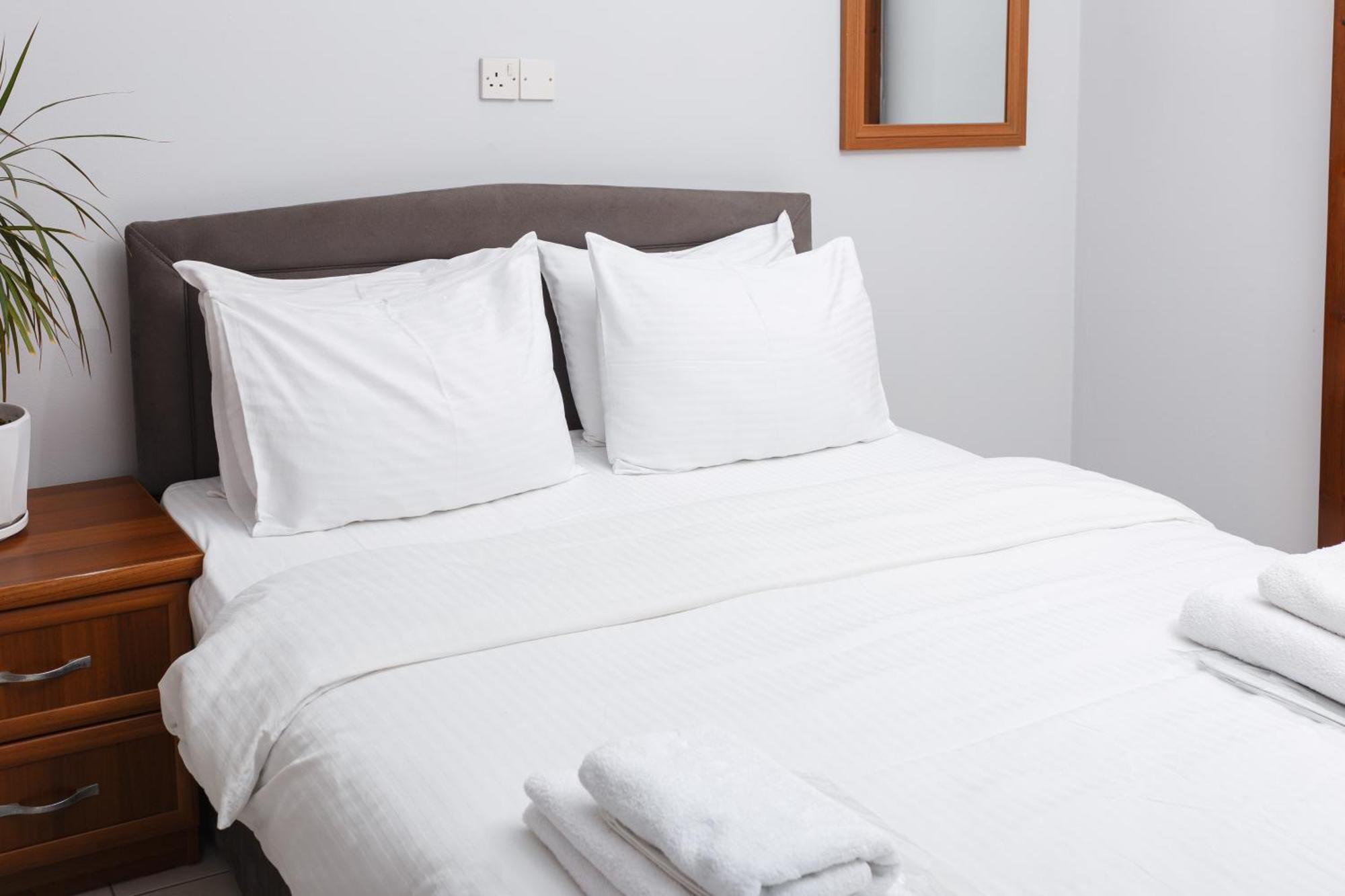 Homelike Guest House Kyrenia  Habitación foto