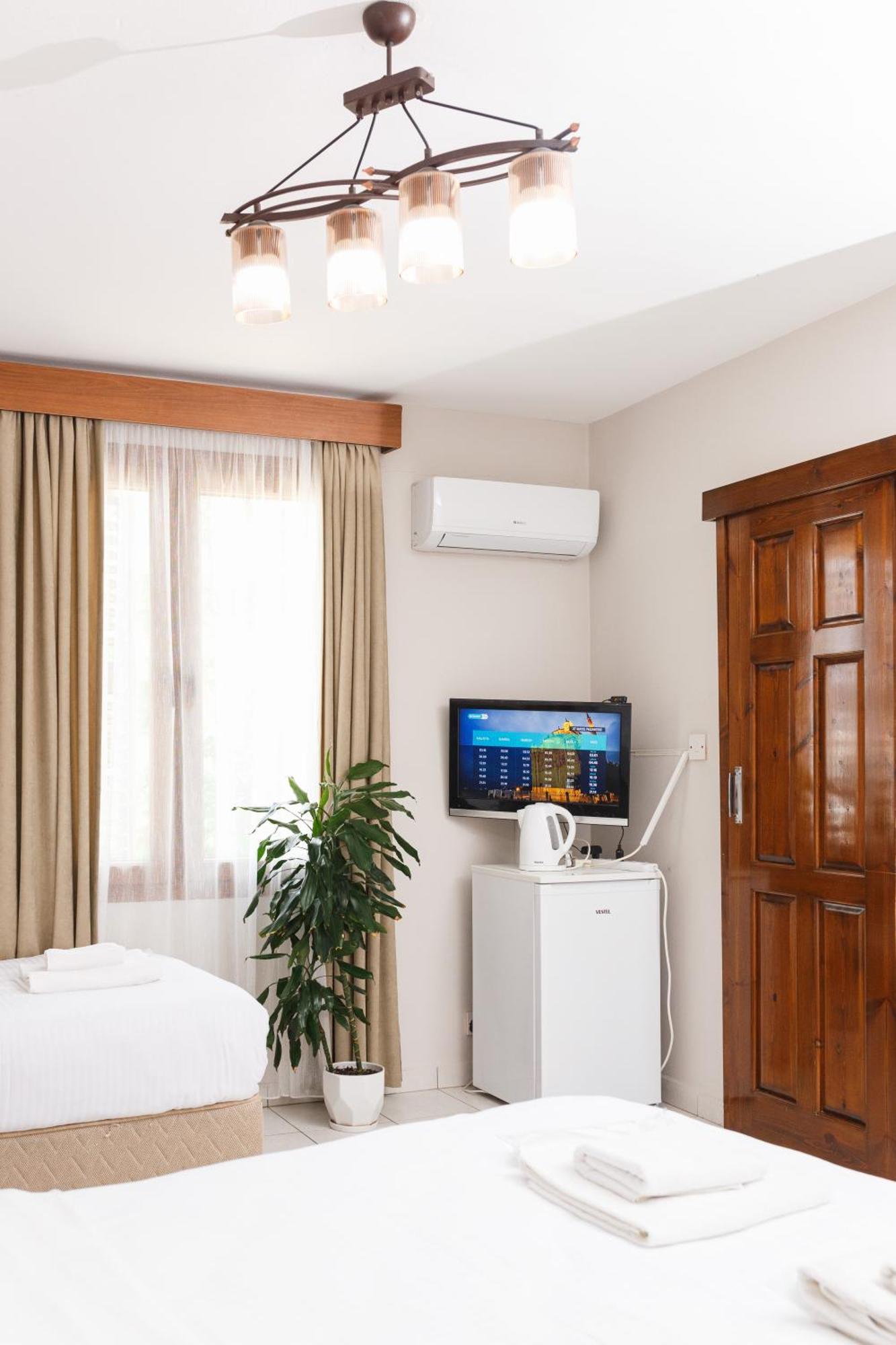 Homelike Guest House Kyrenia  Habitación foto