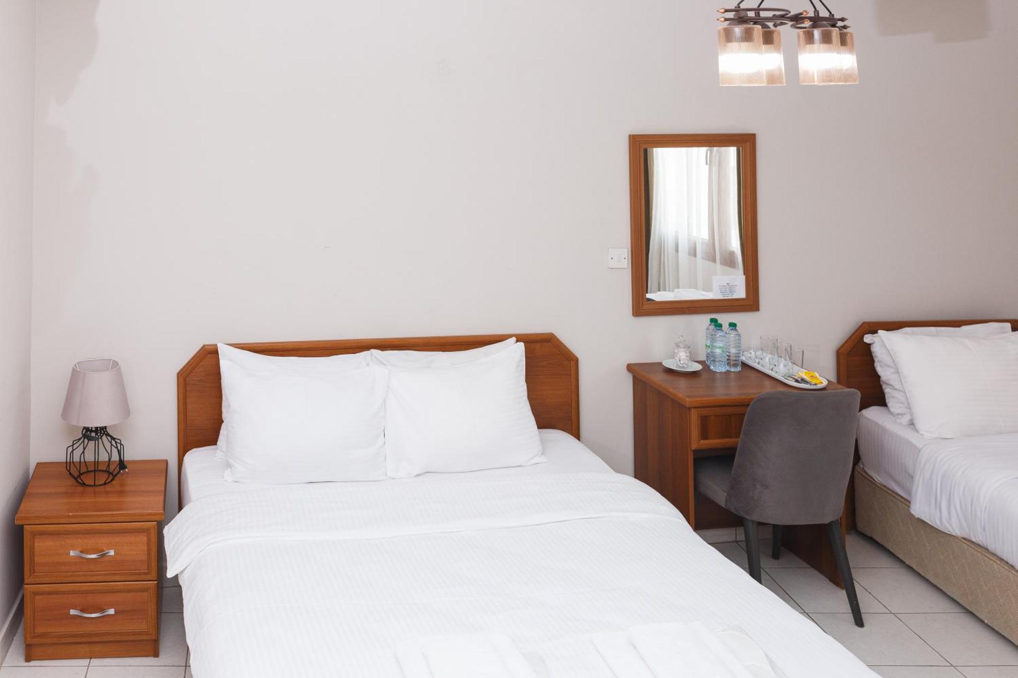 Homelike Guest House Kyrenia  Habitación foto